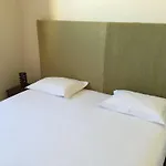 Hostel Sant Jordi *