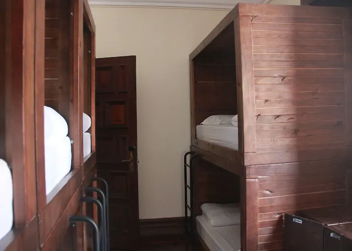 Sant Jordi * ליסבון