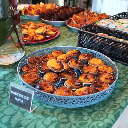 Sant Jordi Хостел *